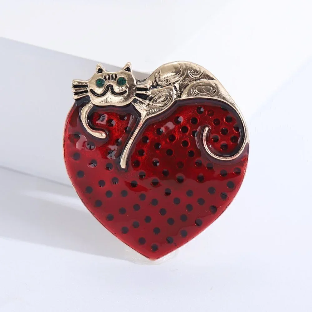 CAT On HEART BROOCH Pin Love Kitty Black Red Enamel Gold Tone Costume Jewelry